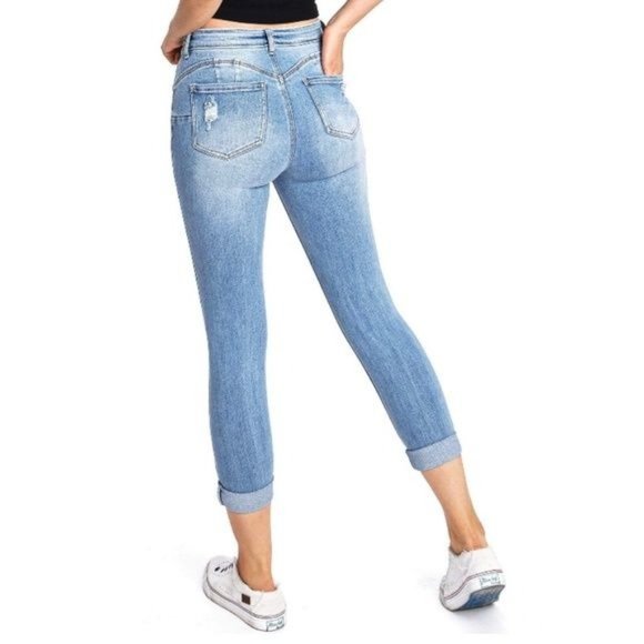 Butt -Lifting Capri Mom Denim Jeans - Picture 3 of 3